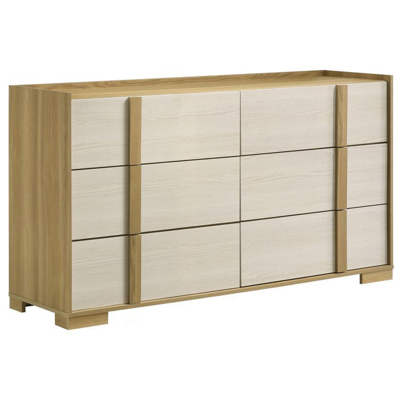 Hyland - 6-Drawer Dresser