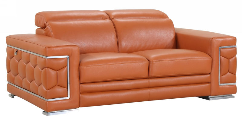 692 - Loveseat