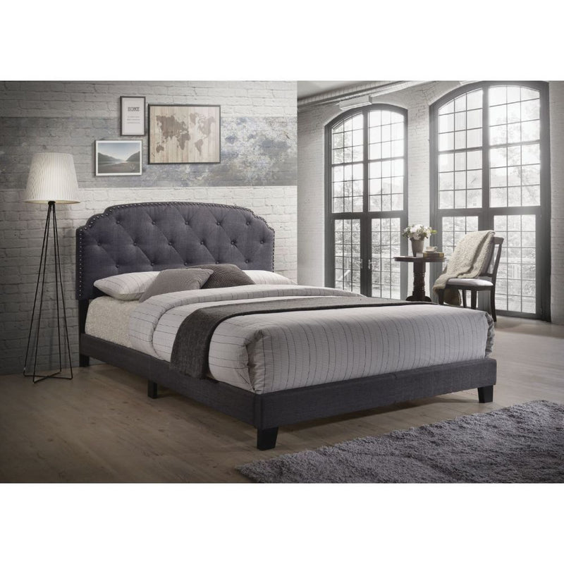 Tradilla - Queen Bed - Gray Fabric