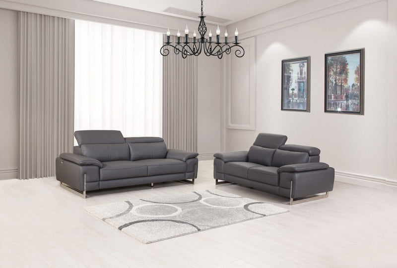 636 - Sofa, Loveseat