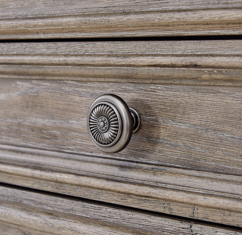 Blairhurst - Light Grayish Brown - Dresser And Mirror