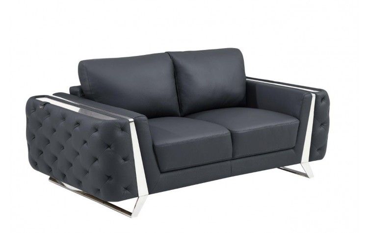 1050 - Contemporary Loveseat